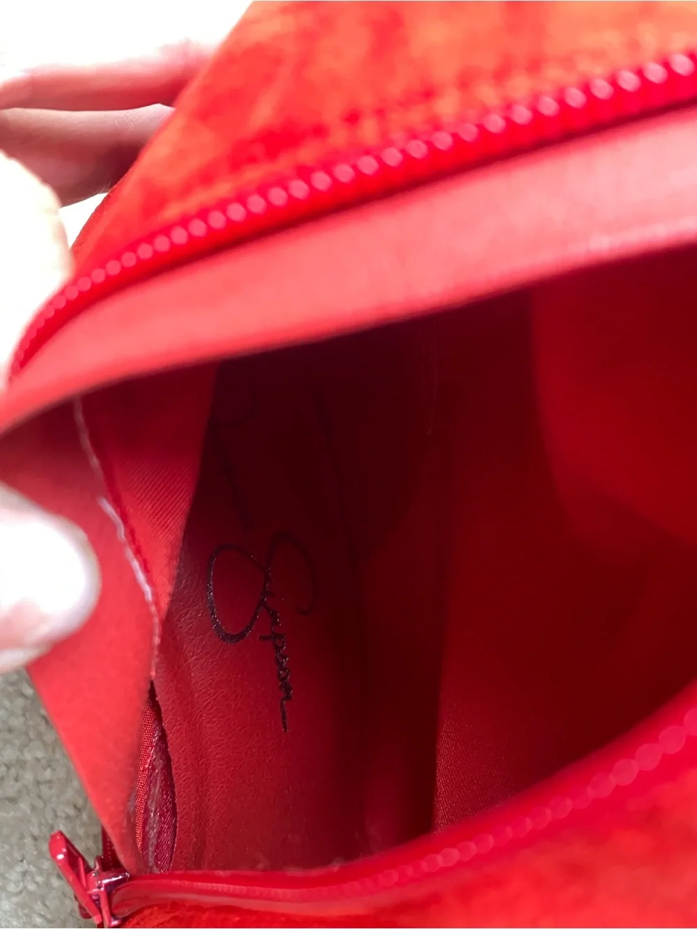 Jessica Simpson bold red